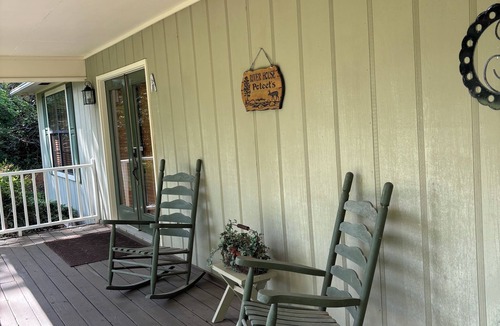 Benton House | Hiwassee River House: Lake Access!