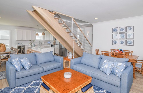 Holden Beach House | Hobbs Realty - “The Chick's Beach House” | Spacious Oceanfront w/Luxury Amenities & Private Pool