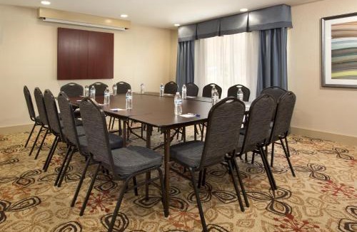 Berea Hotel | Holiday Inn Express Berea by IHG