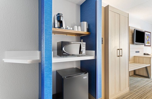 Hopewell Hotel | Holiday Inn Express Hopewell - Fort Lee by IHG