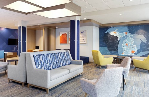 Downtown Knoxville Hotel | Holiday Inn Express Knoxville Downtown by IHG