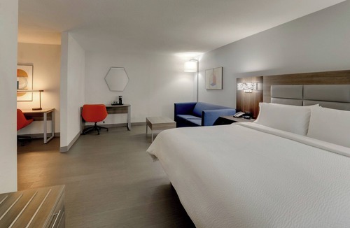 Nicholasville Hotel | Holiday Inn Express Nicholasville by IHG