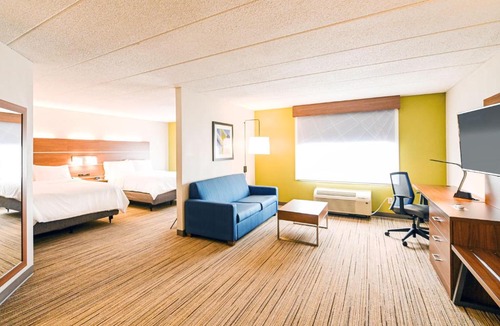 Sandston Hotel | Holiday Inn Express Richmond Airport by IHG