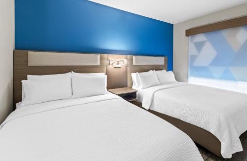 Mount Saint Joseph Hotel | Holiday Inn Express & Suites Hebron - Cincinnati Airport by IHG