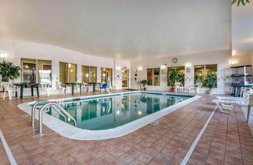 Mount Saint Joseph Hotel | Holiday Inn Express & Suites Hebron - Cincinnati Airport by IHG