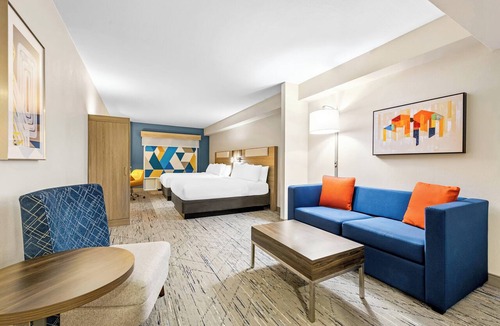 Sylva Hotel | Holiday Inn Express & Suites Sylva - Western Carolina Area by IHG