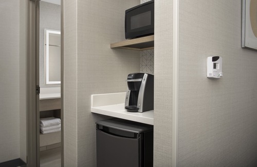 Clinton Hotel | Holiday Inn Express & Suites Knoxville-Clinton by IHG