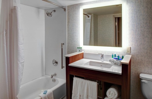 Mechanicsville Hotel | Holiday Inn Express Richmond-Mechanicsville by IHG