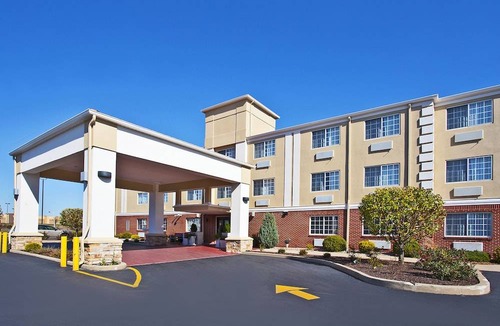 Wabash Hotel | Holiday Inn Express Hotel & Suites Wabash, an IHG Hotel