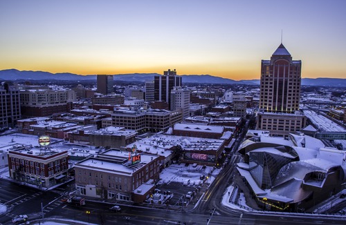 Cave Spring Hotel | Holiday Inn Roanoke - Tanglewood Route 419 & I 581, an Ihg Hotel