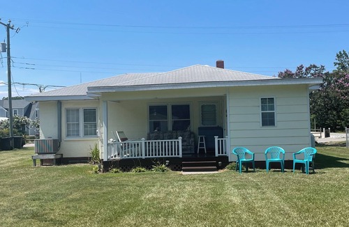 Wanchese House | Home in Wanchese minutes from great fishing and OBX beaches.