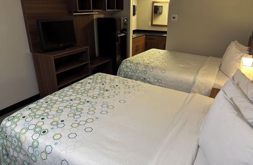Williamsport Hotel | HomeTowne Studios by Red Roof Hagerstown - Williamsport, MD