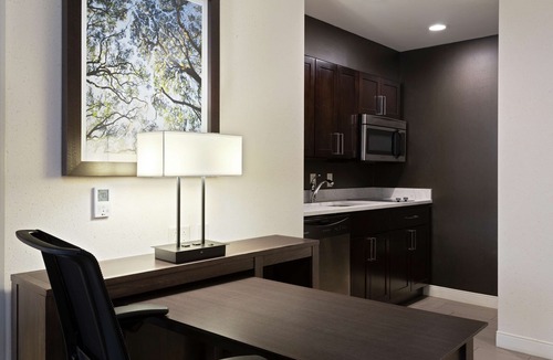 Downtown Richmond Hotel | Homewood Suites by Hilton Richmond - Downtown
