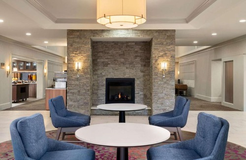 Sandston Hotel | Homewood Suites by Hilton Richmond - Airport