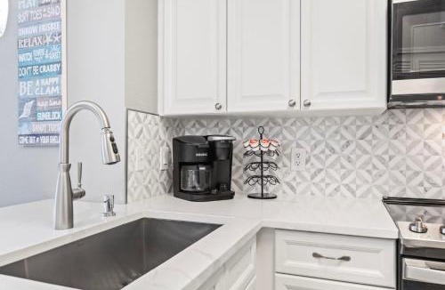 Myrtle Beach Apartment | Horizon at 77th Condo ~ sleeps 8 ~ 2B/2B ~ Steps to Ocean