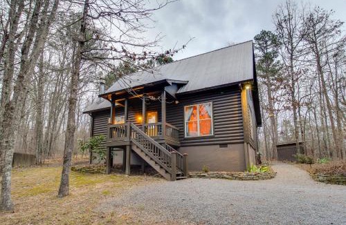Mentone House | Hot Tub + Fire Pit: Wooded Cabin Near DeSoto Park!