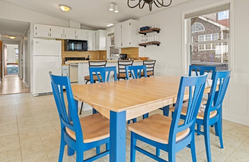 Avon House | ⭐Hot Tub⭐Newly Furnished⭐️Wide Beaches⭐Incredible Oceanfront Views🌊☀️🐬Sunrises