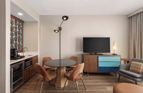 Columbus Hotel | Hotel Indigo Columbus Architectural Center by IHG