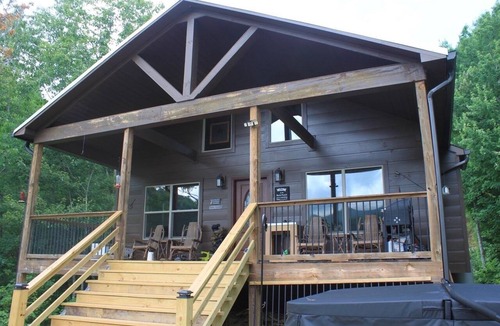 Almond Cabin | Hound Dog Heaven a peaceful mountain retreat