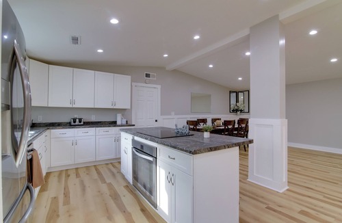 Banks County House | Huge 3-Unit Commerce Estate Near ATL Dragway!