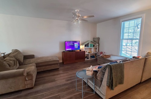 Portsmouth Apartment | HUGE Studio, Dog Friendly, Centrally Located