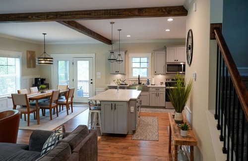 Semora House | Hyco Pickle Pointe. Lakefront 4 bed 3 bath w/private pickleball court