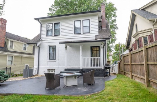 Hyde Park House | Hyde Park Hideaway! 4BED + Walkabout to HP Square!