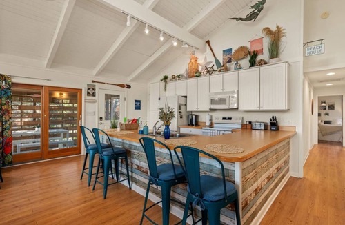 Avon House | Hygge By The Sea: Beachfront Retreat