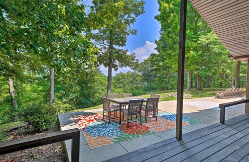 Bronston House | Idyllic Bronston Retreat w/Fire Pit + View!