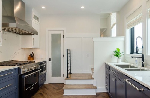 Wrightsville Beach House | Immaculately Renovated 6BR Home w Sound Views