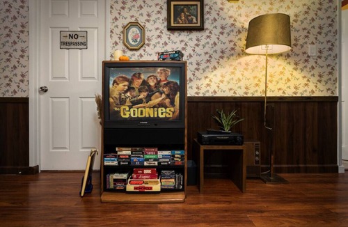 Clovis House | Immersive 80s Things Experience