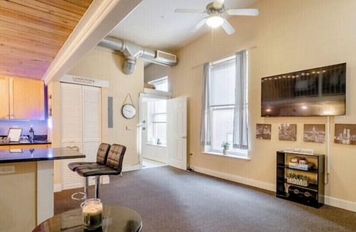 Shockoe Bottom Apartment | Industrial Chic Loft in the Heart of Downtown Richmond!