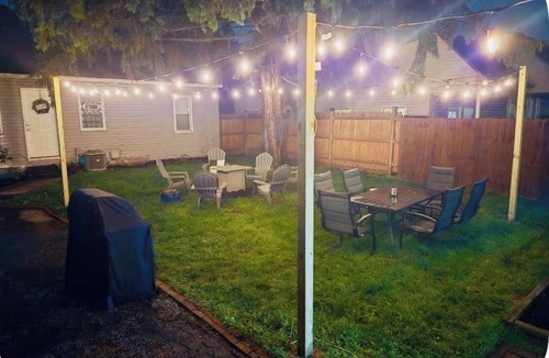 Speedway House | Indy 3 bed & 2 full bath - Central location + outdoor amenities & game room!