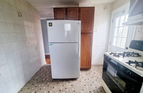 Rockledge Apartment | Inviting 1BR Apartment — Rockledge Location