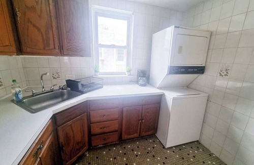 Rockledge Apartment | Inviting 1BR Apartment — Rockledge Location