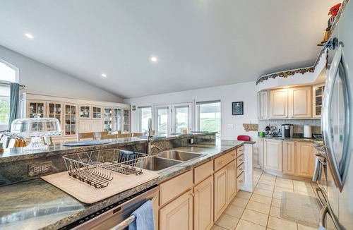 Great Falls House | Inviting Great Falls Home w/Wraparound Deck!