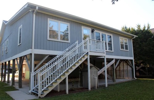 North Litchfield Beach House | Is is Miller Time? Near Beach, Great Porch & Rockers