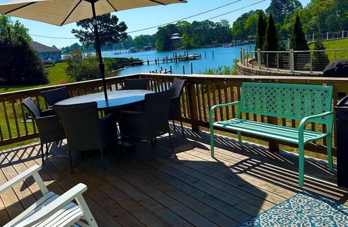 Deltaville House | Jackson Creek Waterfront, Private Dock, Kayaks, Chesapeake Bay, Sleeps 10