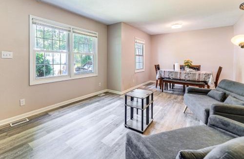 Jacksonville House | Jacksonville Retreat w/Yard near Base & Beach