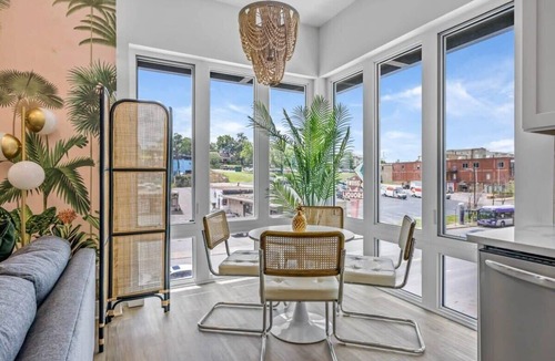 East Nashville Condo | Jolene · Five Points 1BR · Dolly Design · Sleeps 6