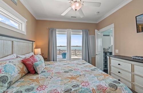 Long Beach House | Jolly Rogers: Oceanfront Paradise with Pool, Sleeps 20, 7 bed/5.5 bath and two kitchens!