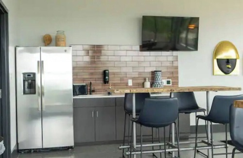 Clarksville Apartment | Ju'Elle Blue Luxury One Bedroom Apartment!