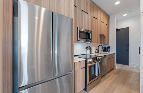 East Nashville Apartment | Kay’s Perch Modern 1BR Corner Retreat