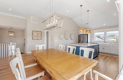 Colington House | KDN0115: The Blue Marlin, 4BR home near beach with pool, decks
