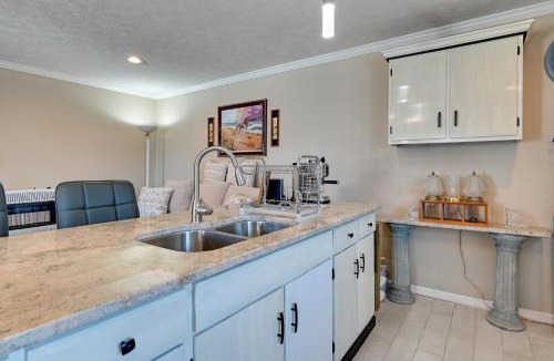 Vine Grove Apartment | Kentucky Adventure Cottage Near Fort Knox