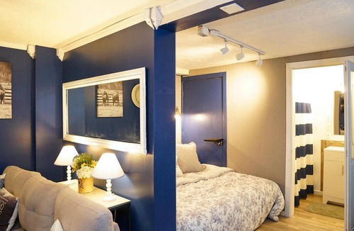 Berea House | Kentucky Inn & Horse Farm. Private Guest Suite attached to Barn