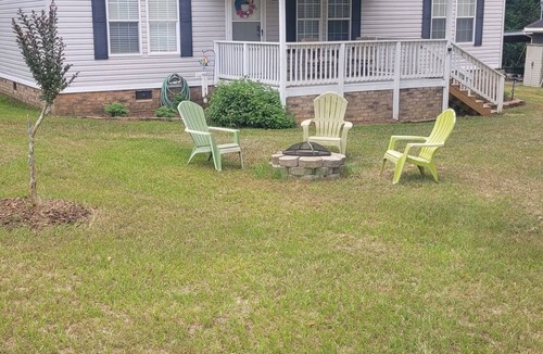 Washington House | Kettle Creek Kottage. Welcome to our one story home with a wheelchair ramp.