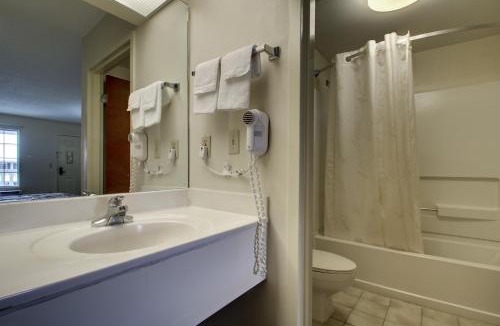 LaFayette Hotel | Key West Inn - LaFayette
