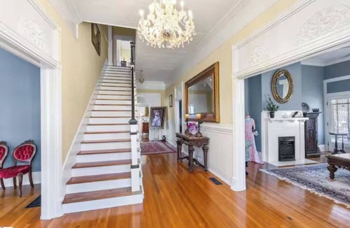 Anderson House | King Bed Retreat | Anderson Home w/Yard and Events