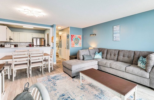 Kure Beach Apartment | Kure Beach Condo w/Panoramic Ocean Views!